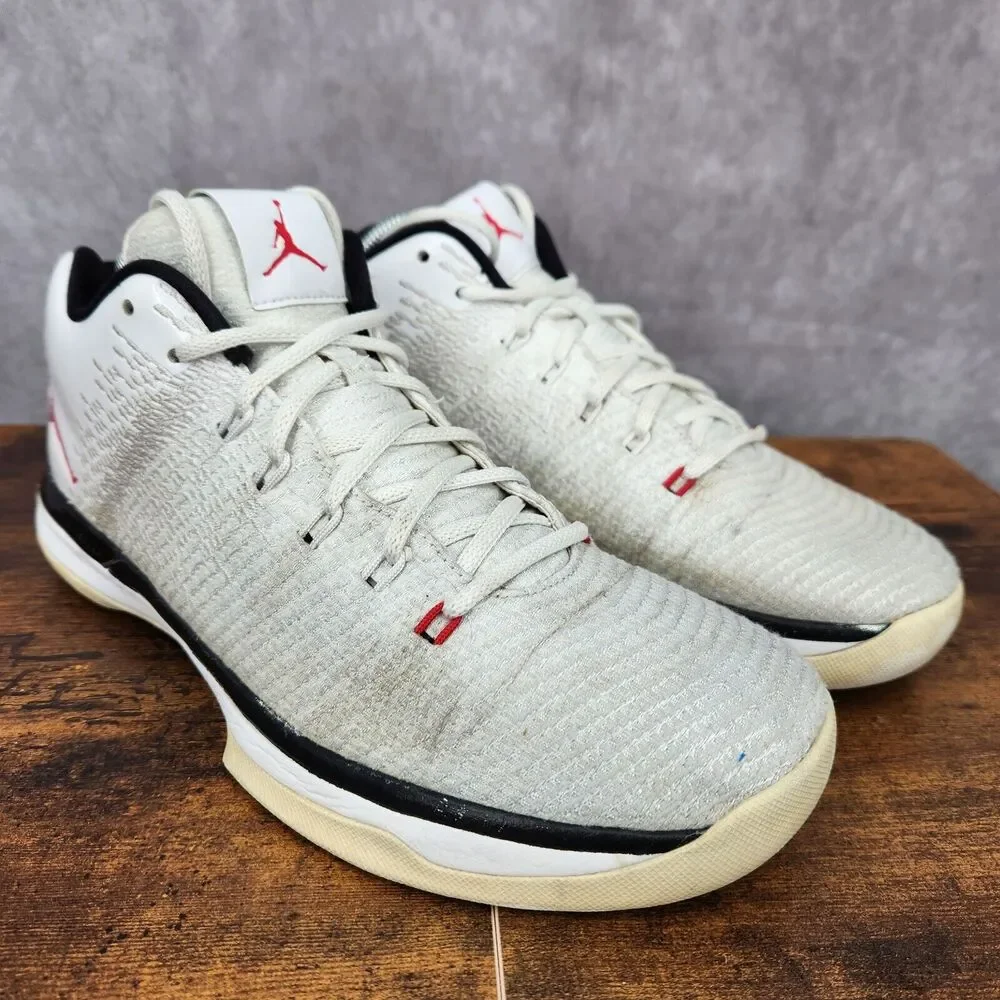Air Jordan 31 Low Chicago Bulls‎ Sneakers Mens 9 White Red Shoes 897564-101